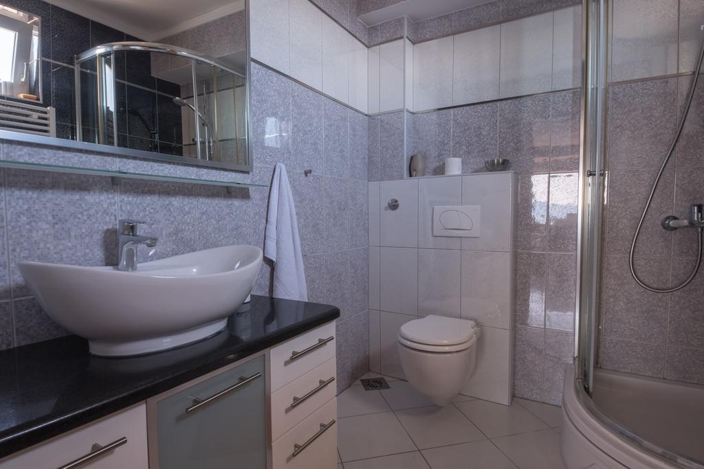 Private Penthouse Djurasevic Appartement Sveti Stefan Buitenkant foto