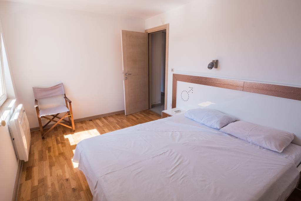 Private Penthouse Djurasevic Appartement Sveti Stefan Buitenkant foto